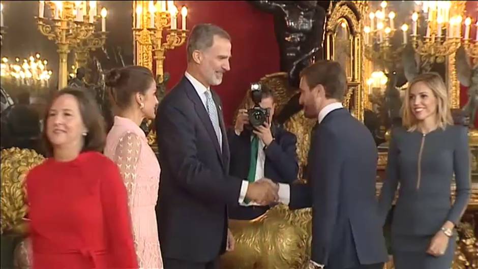 Recepción de los reyes en el Palacio Real con motivo de la celebración de la Fiesta Nacional