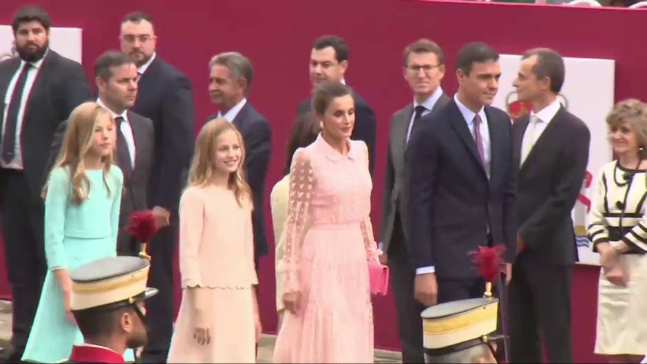 La reina deslumbra con su vestido el Día de la Fiesta Nacional