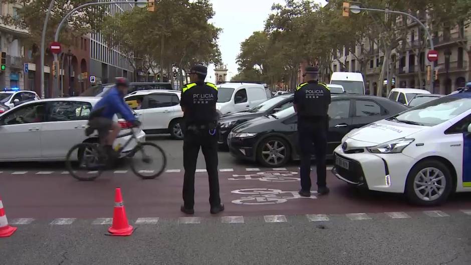 Independentistas cortan varias calles de Barcelona