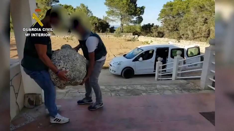 Guardia Civil recupera más de 100 piezas históricas expoliadas