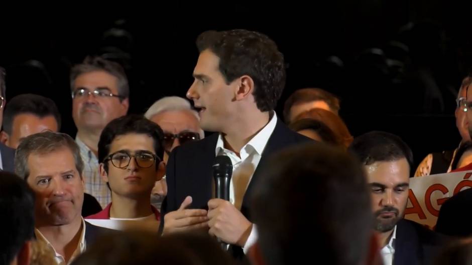 Rivera: No pueden ganar "los que gritan y queman"