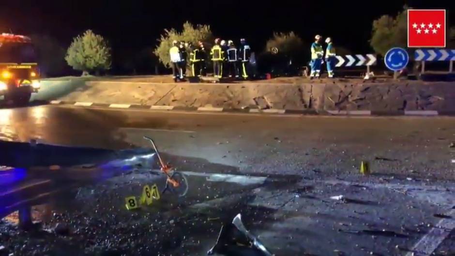 Un muerto al estrellarse su coche contra el quitamiedos de una glorieta en Aranjuez (Madrid)