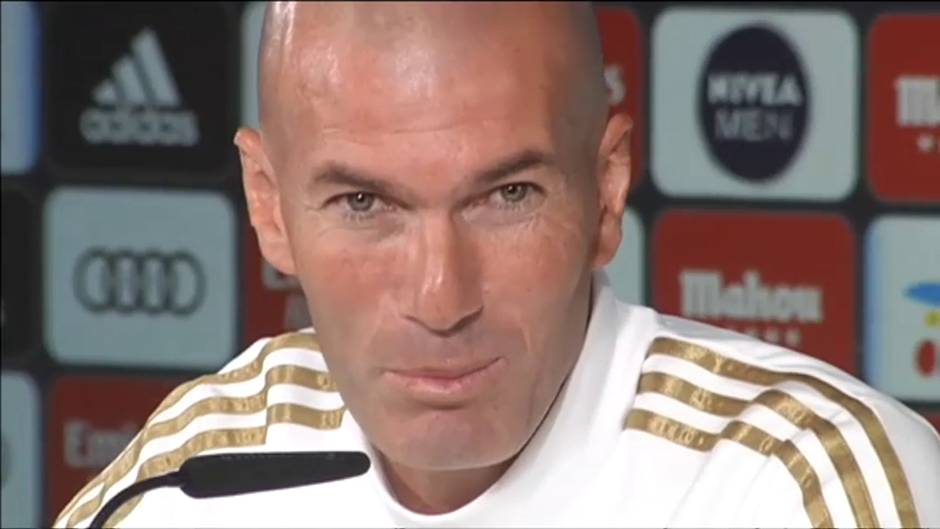 Zidane sobre Bale: "No hay que hacer nada, está aquí y entrenando. Le veo bien"