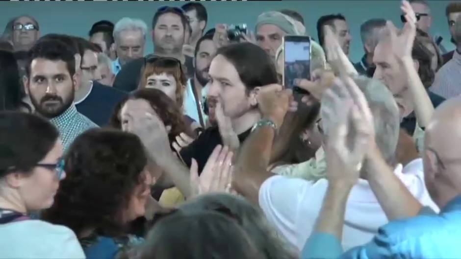 Iglesias desconfía de la negativa de Sánchez a una coalición con el PP tras el 10-N