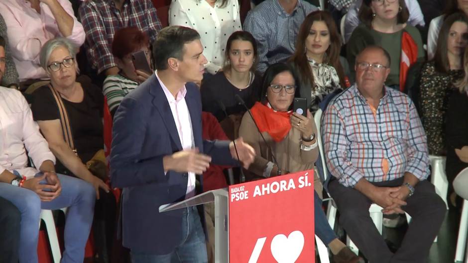 Sánchez se erige como parapeto a España en blanco y negro de Vox