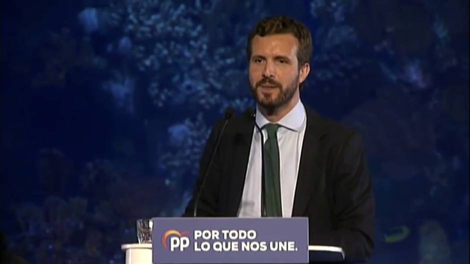 Casado: "Somos los que vamos a ganar a Sánchez y a echarle de La Moncloa. Que se abstenga él si quiere"