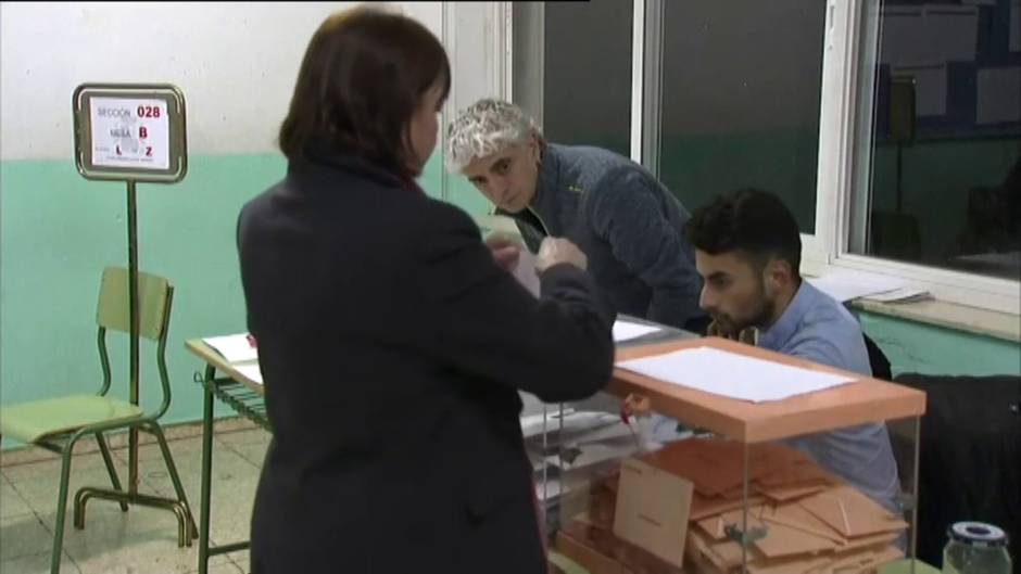 Cierre de los colegios electorales: comienza el recuento