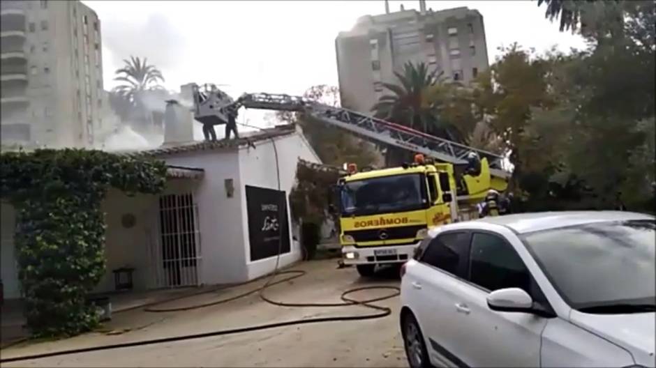 Incendio en el restaurante Universo Santi de Jerez
