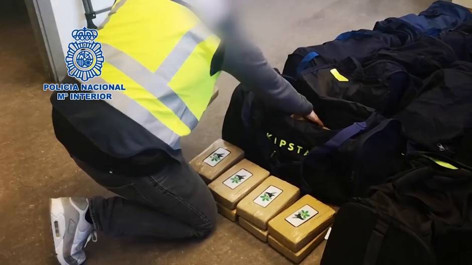 La Policía aborta un pase de 700 kilos de cocaína con tres detenidos