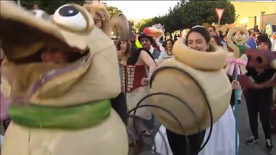 Los visires de los Reyes Magos visitan a los niños del hospital Virgen del Rocío de Sevilla