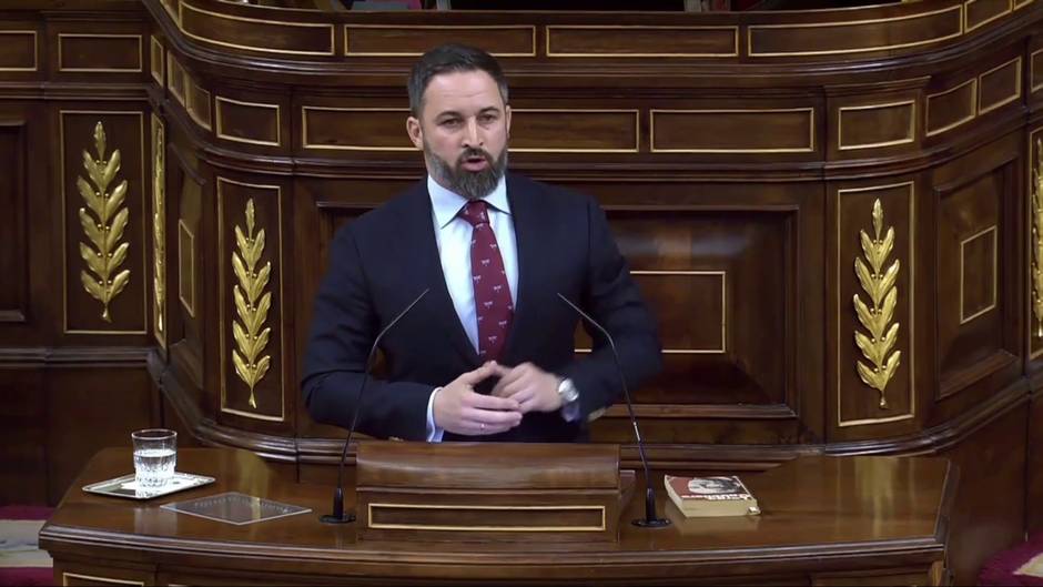 Abascal carga contra el Gobierno "ilegítimo" y "traidor" de Sánchez