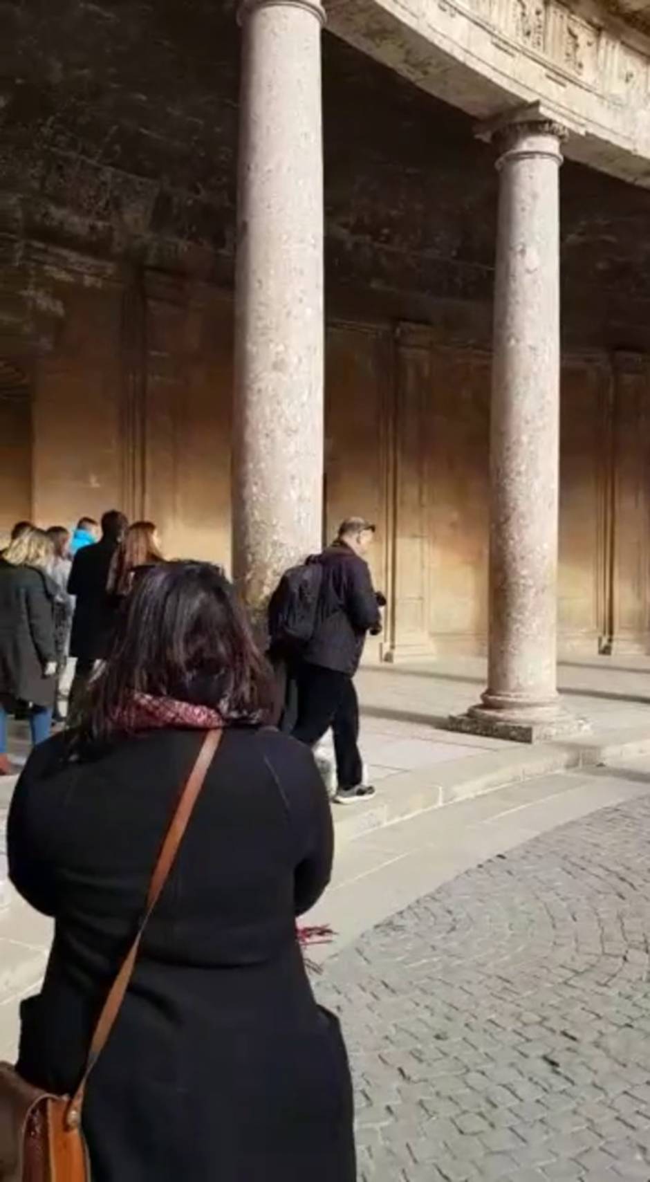 Escrache a la directora de la Alhambra por el nuevo sistema de entradas