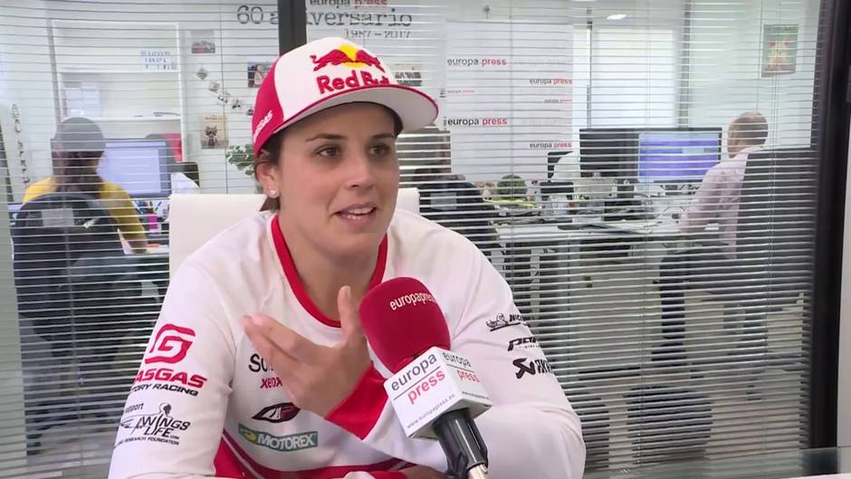 Laia Sanz:"Después de este Dakar me dan ganas de cambiar a coches"