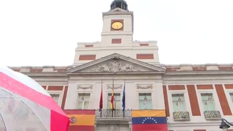 Guaidó acoge el caluroso recibimiento de la ciudad de Madrid