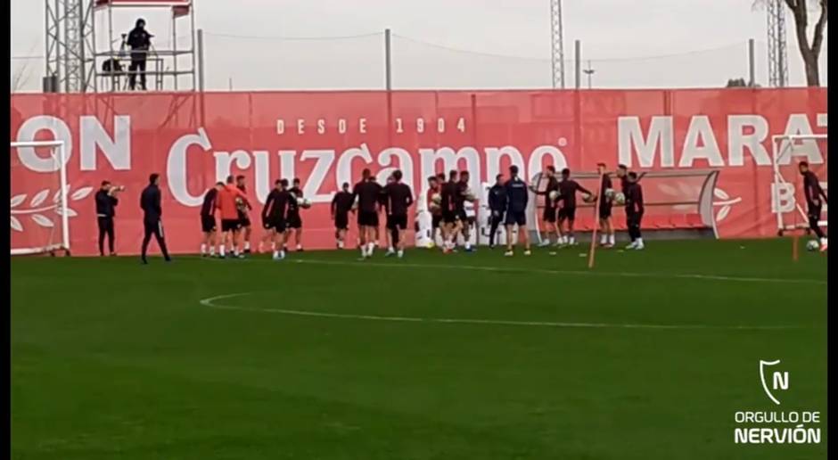 Entrenamiento sin Óliver Torres