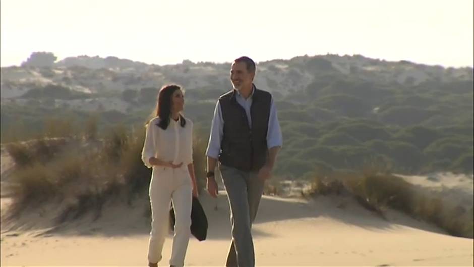 Felipe VI y Letizia visitan Doñana en el 50 aniversario del Parque Nacional