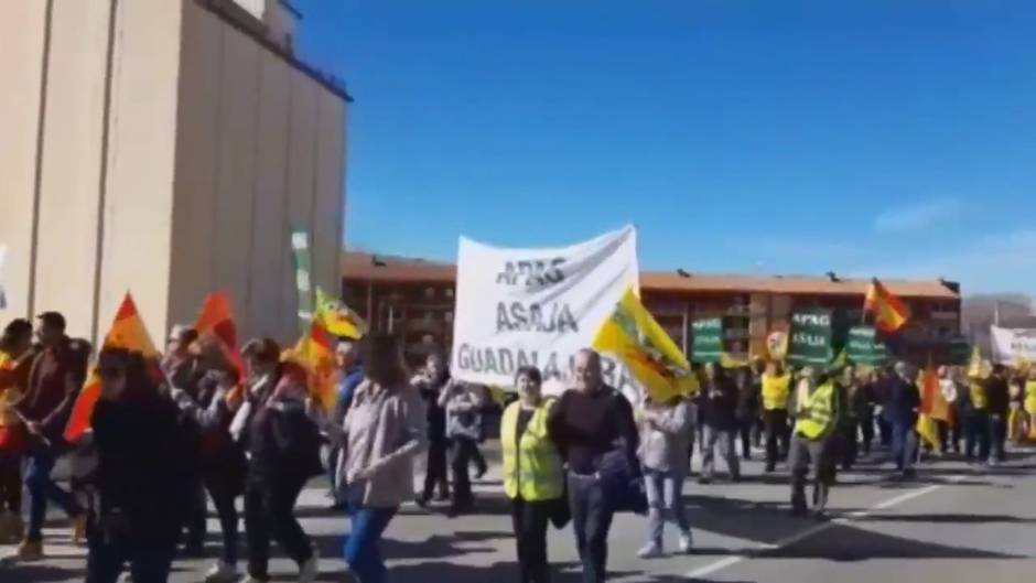 Cientos de agricultores se movilizan en Molina por unos precios justos