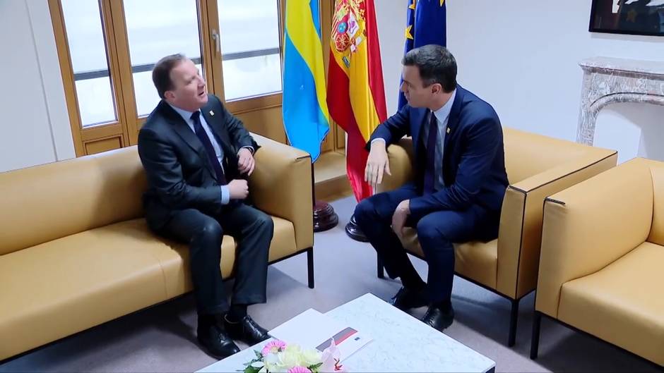 Sánchez y Löfven se reúnen en Bruselas