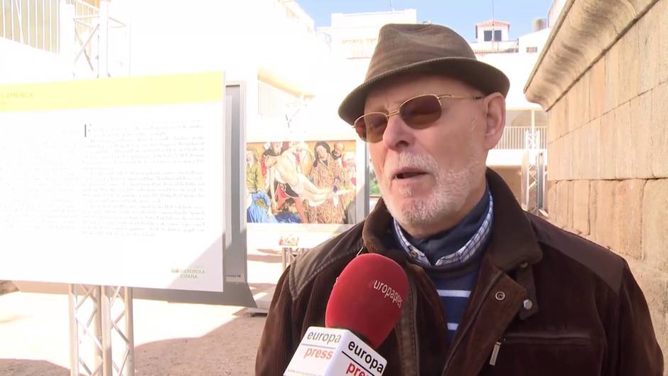 Reproducciones de obras del Prado, en el Templo de Diana de Mérida