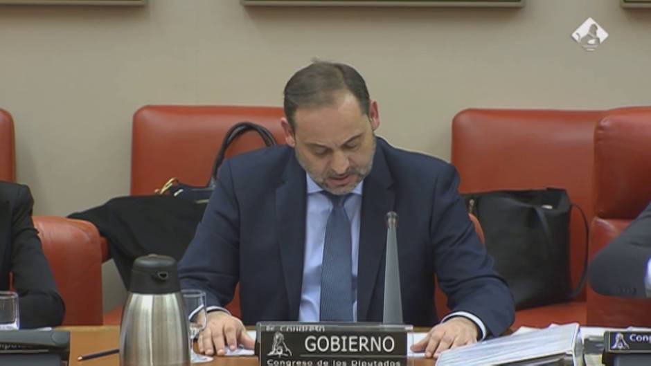 Ábalos anuncia un Plan de Cercanías para aumentar su puntualidad