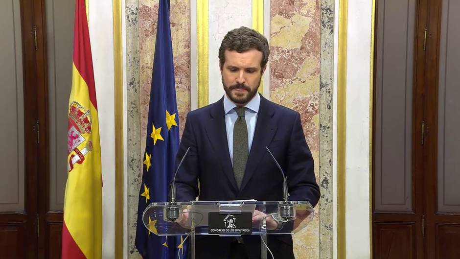 Casado urge a Sánchez a explicar en el Congreso qué negocia con Torra