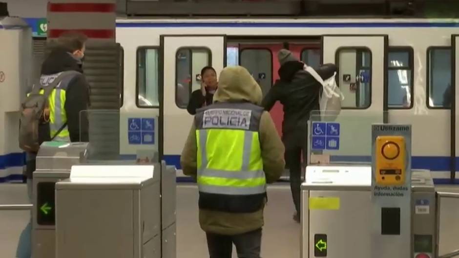 Transportes públicos vacíos en las ciudades españolas