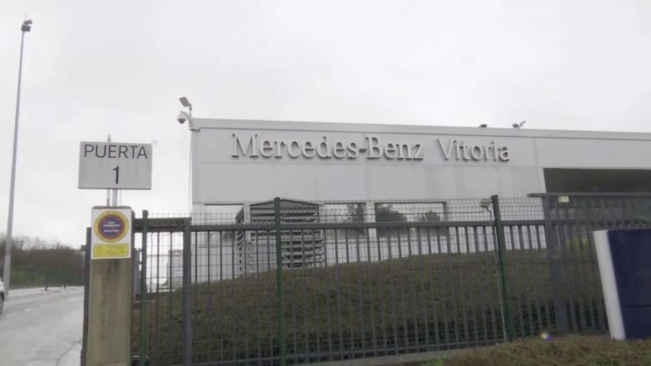 Mercedes-Benz Vitoria para su producción tras un plante de trabajadores