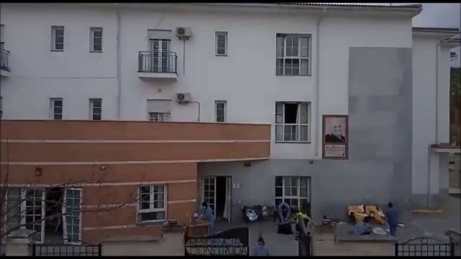 Cacerolada en Alcalá del Valle