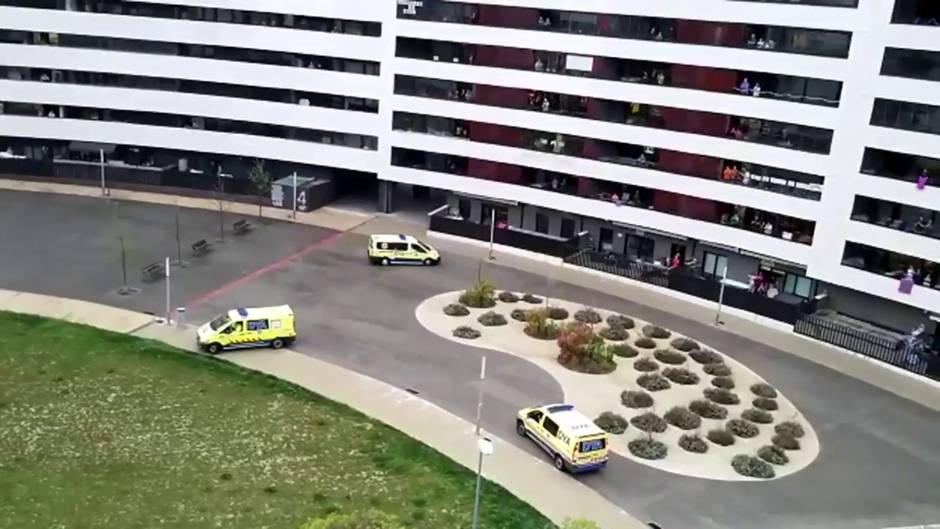 Vecinos de Pamplona y DYA Navarra, en el aplauso sanitario