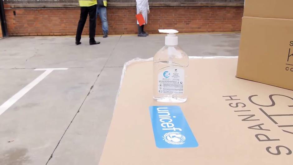 UNICEF España hace una primera entrega de suministros sanitarios