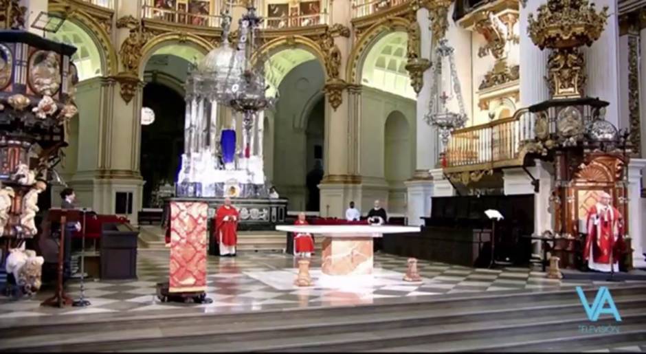 Desalojo de la Catedral de Granada el Viernes Santo