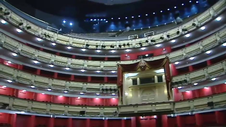 El Teatro Real permanece vacío durante el estado de alarma