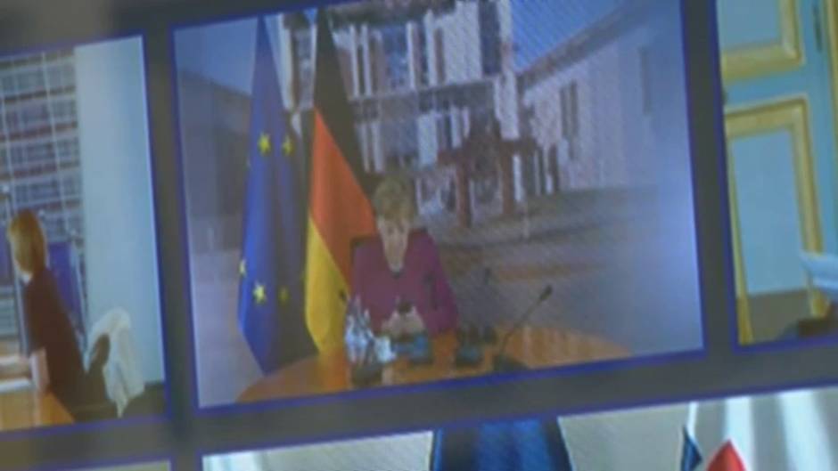 Sánchez participa por videoconferencia en la reunión del Consejo Europeo