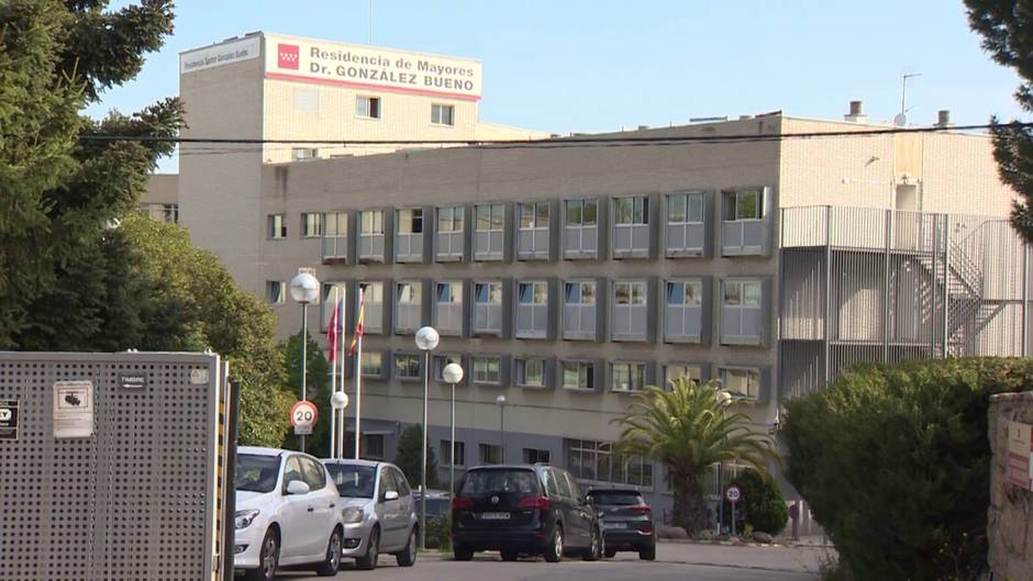 La Asamblea de Madrid celebra su primer Pleno semipresencial