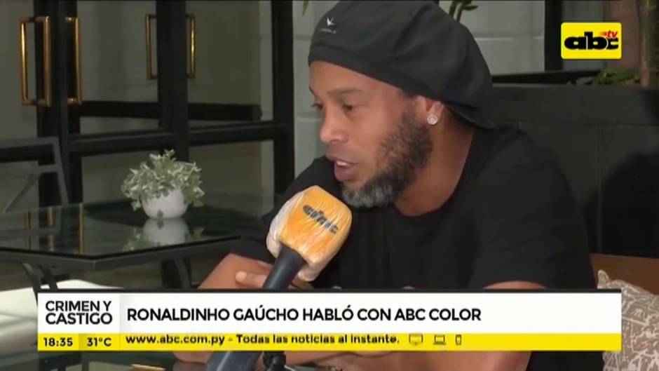 Ronaldinho Gaucho: "Tengo mi fe y hago mis oraciones para que las cosas salgan bien"