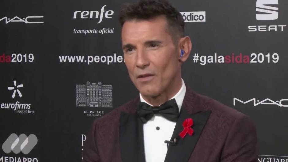 Jesús Vázquez hace de Malú y además pide responsabilidad en el confinamiento