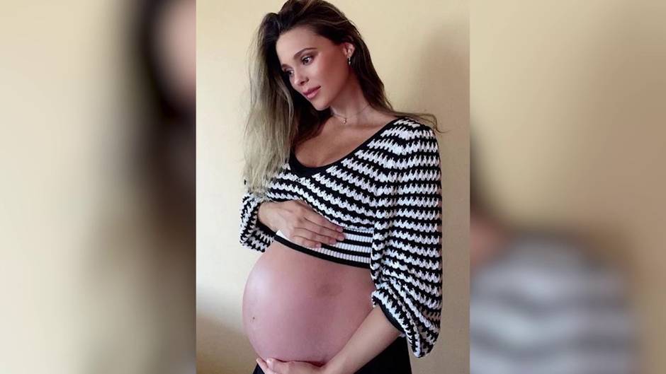 Lorena Gómez y René Ramos dan la bienvenida a su pequeño René