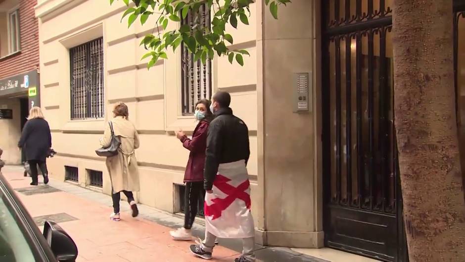 Protesta en Madrid contra Gobierno continúa aunque sin aglomeraciones