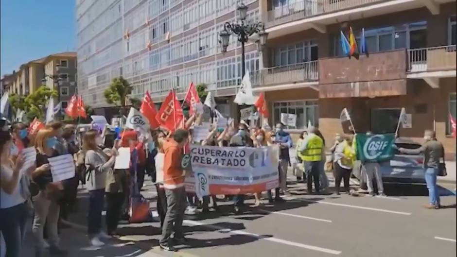 CCOO, SAE y CSIF protestan ante el ERA por los recortes