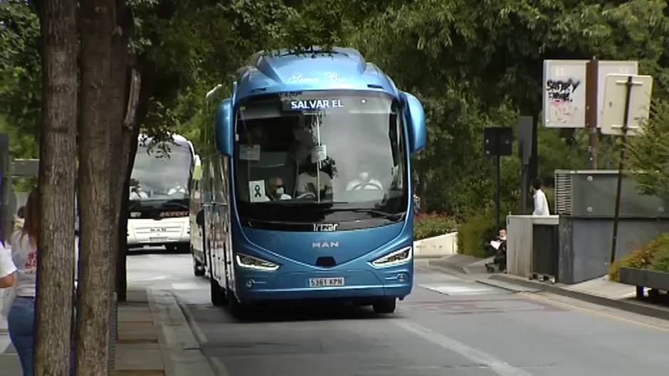 Sector del autobús, tres meses con ingresos cero