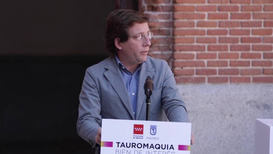 Almeida ve en la tauromaquia "un elemento vertebrador de la sociedad española"