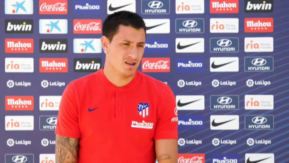 Giménez: "Es una Champions, queremos ganar, haremos lo posible para conseguirlo"