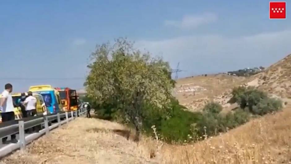 Herido tras perder el control de su coche e impactar contra un árbol