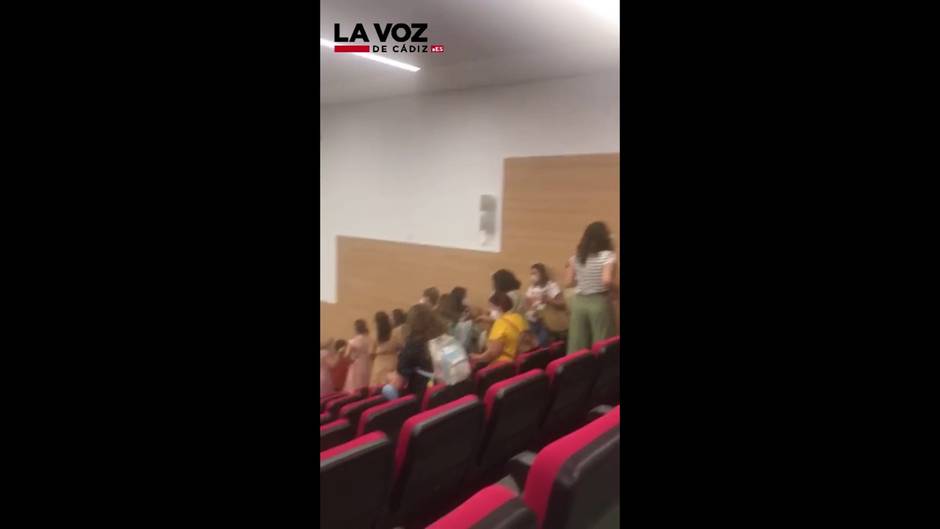 Profesores gaditanos haciéndose la prueba del Covid-19