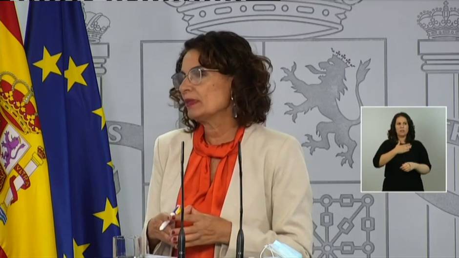 Montero contradice a Iglesias y afirma que las bajas laborales las conceden los médicos