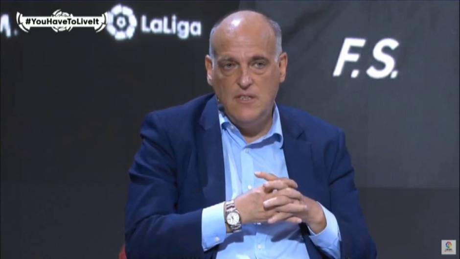 Javier Tebas cree que "siempre después de la vacuna" el público podrá llenar los estadios