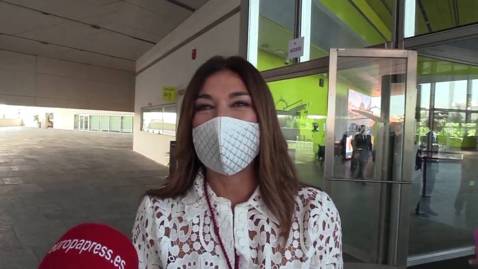 Raquel Revuelta recibe la Medalla de Sevilla