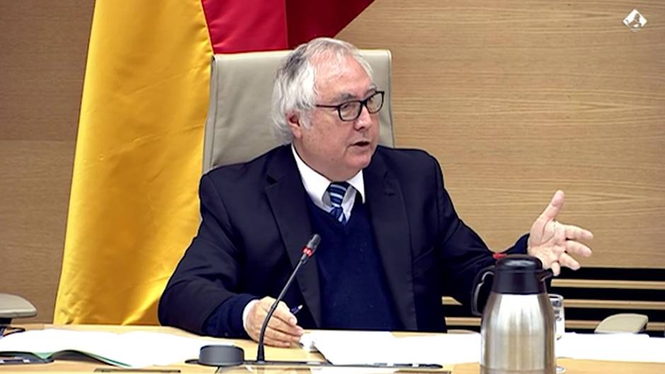 Castells a Ayuso: "Hay muchos médicos en Madrid pero más precarios que en otras CCAA"