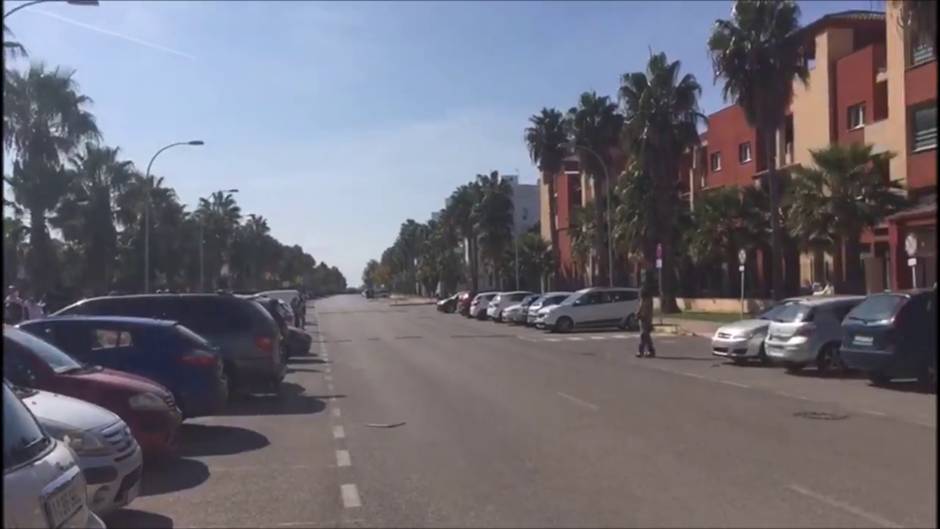 Concentración en apoyo de residentes y trabajadores de la residencia Puerto Luz de Valdelagrana