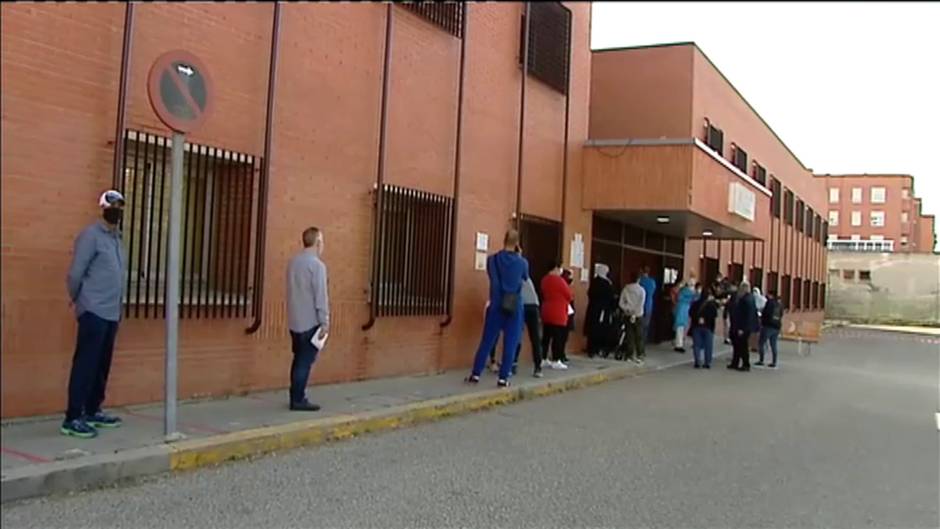 Illa impone a Ayuso el cierre de Madrid y de nueve municipios más